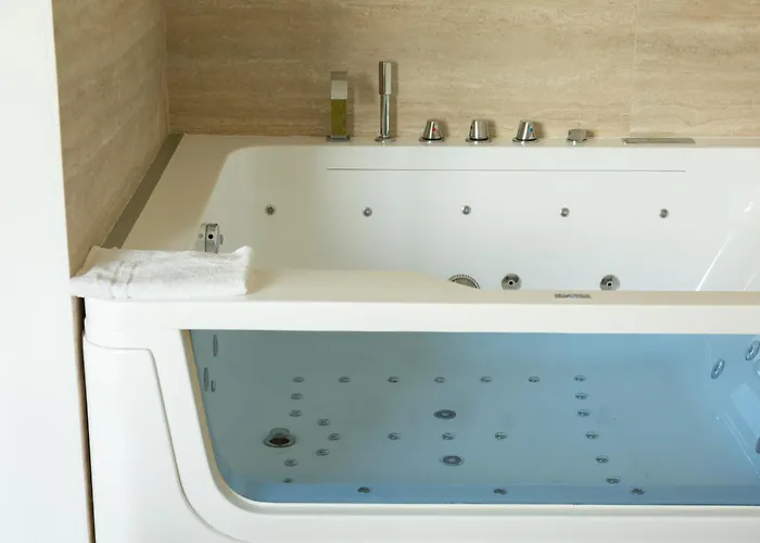 Maris - Con Vasca Idromassaggio Апартаменты Альгеро