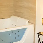 Maris - Romantic Jacuzzi Lejlighed *